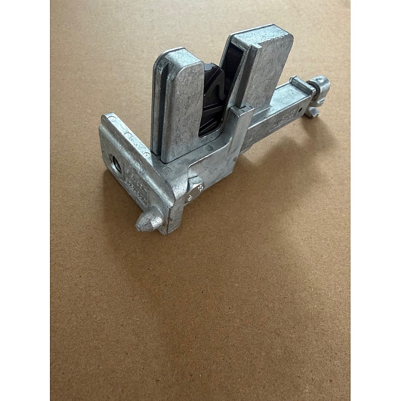 Hormann Retractable Double Door Bottom Latch and Bracket Assembly